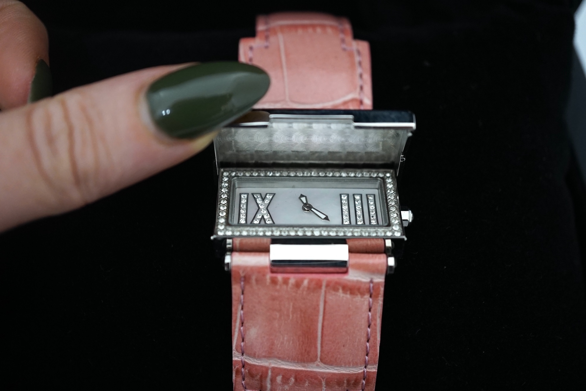 Two lady's Seiko new boxed wrist watches and a new Cerruti 1881 steel quartz with a pink leather strap in original box.